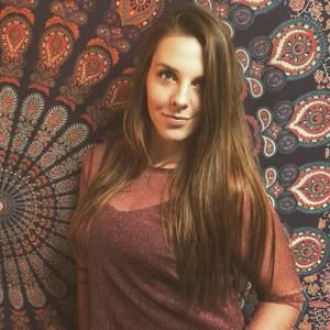 Meet your Posher, Macy